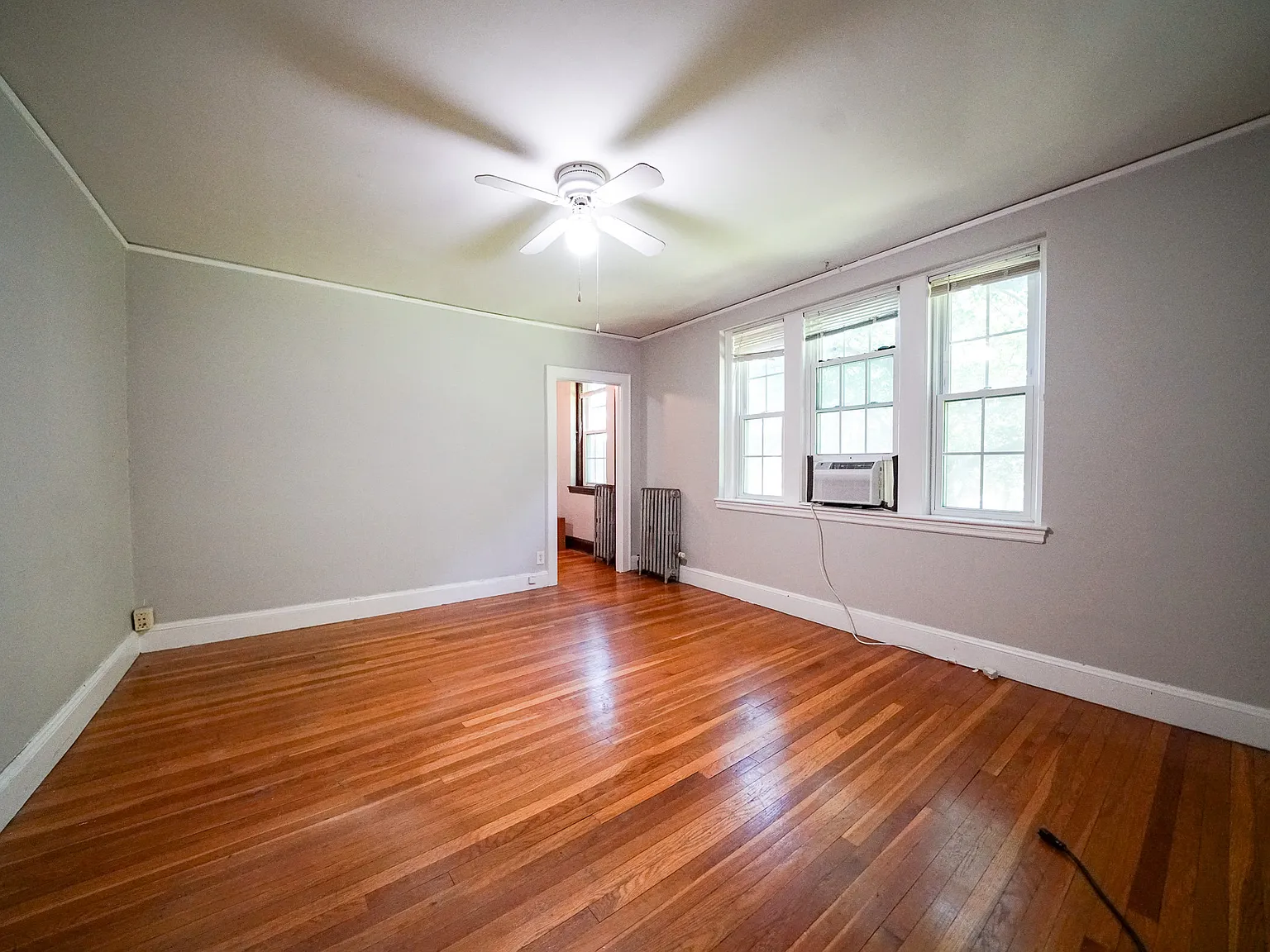 117 College Ave — Photo 1