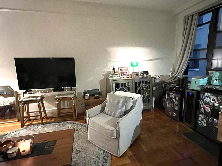 219 W 81st St #10C — Photo 3