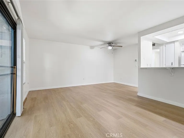 7304 Corbin Ave #J — Photo 7
