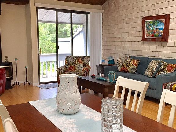 5th image of 21137 E Cliff Dr
