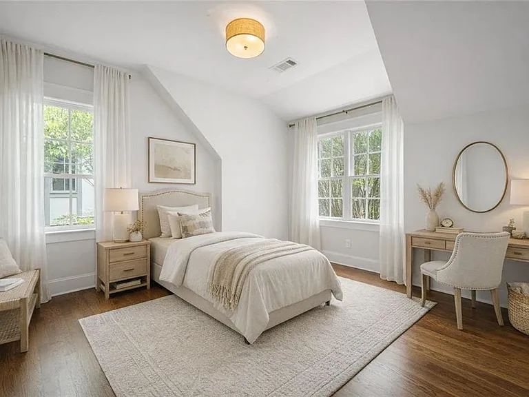 1785 Meadowdale Ave NE — Photo 31