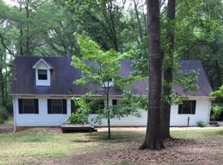 305 College View St, Bowdon, GA 30108