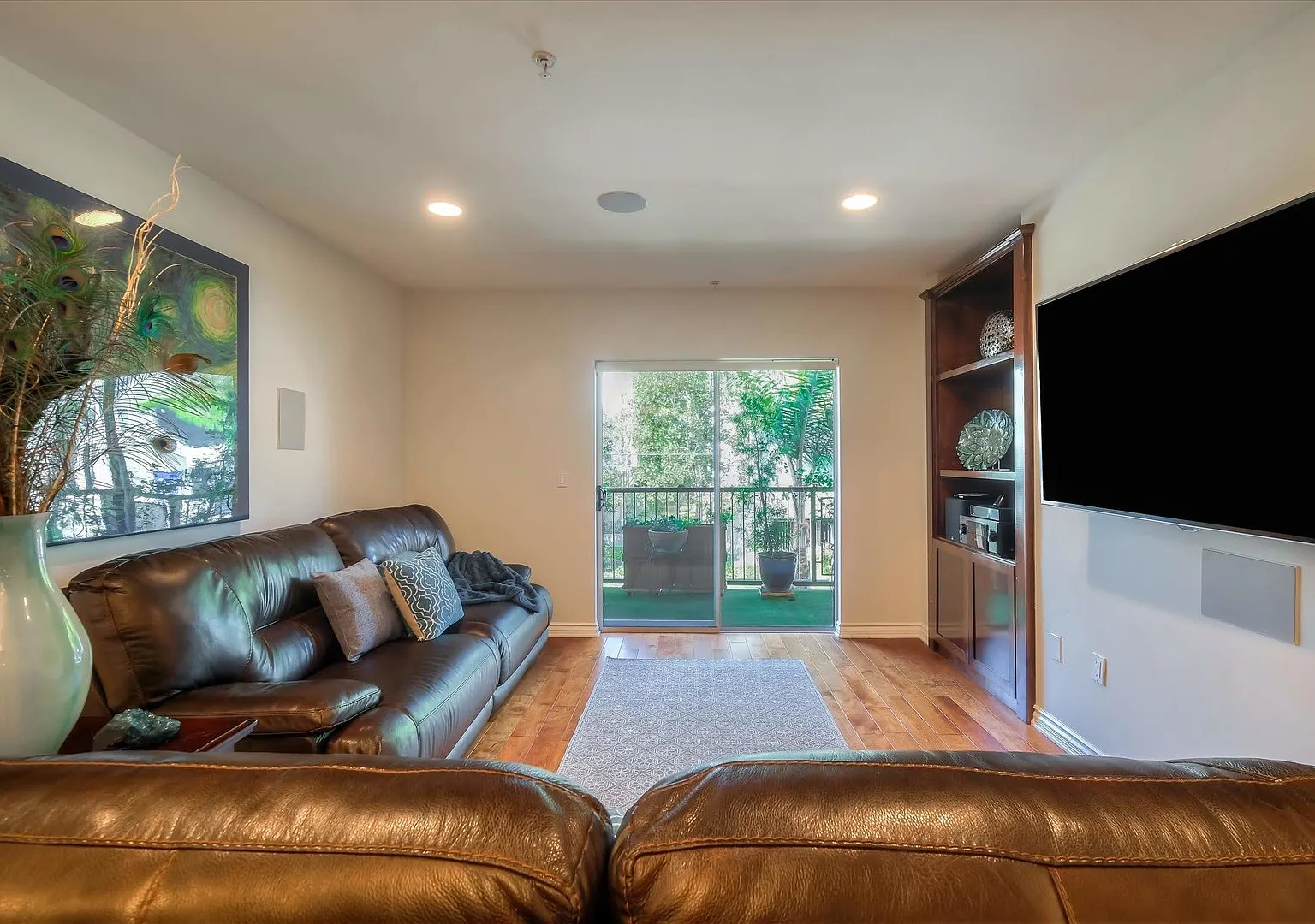 Luxury Condo Near LAX, Culver City, Silicon Beach — Photo 1