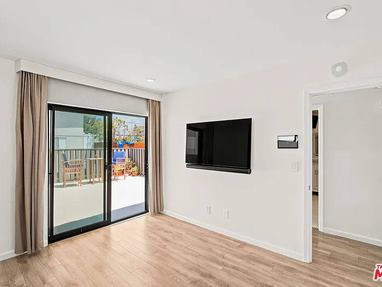 23 E Privateer St — Photo 30