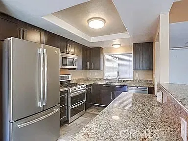 3 bed, 2.5 bath, 1474 sqft, $3,000 — Photo 4