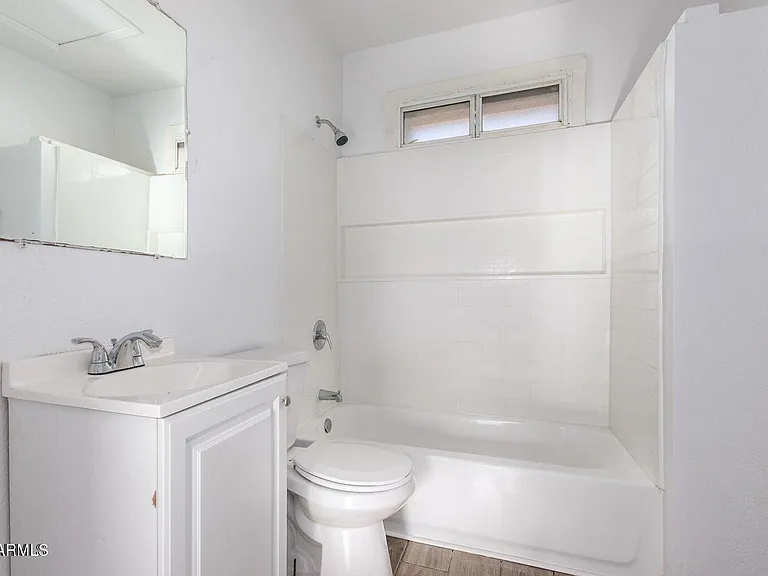 1215 W Pima St — Photo 3