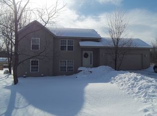 3446 Gray Fox Ln, Allegan, MI 49010