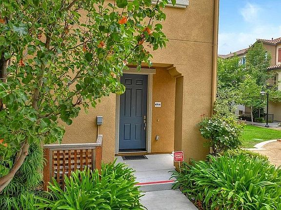 2nd image of 675 Celadon Cir