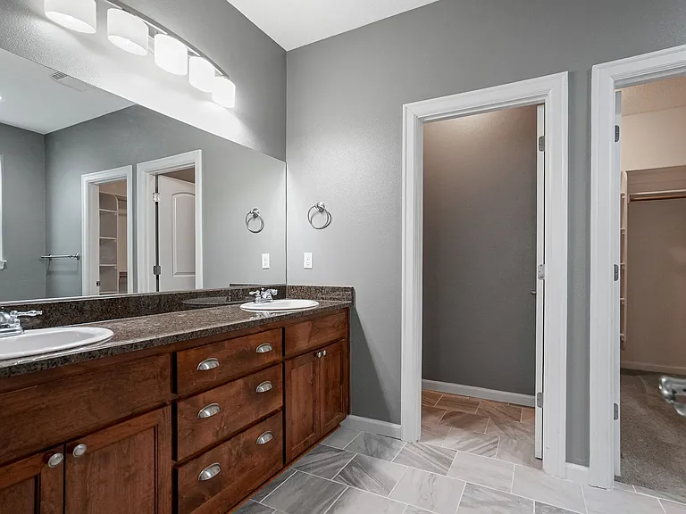 2643 Andrew Ave NW — Photo 46