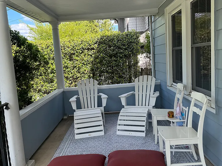 5716 Grosvenor Ln — Photo 4