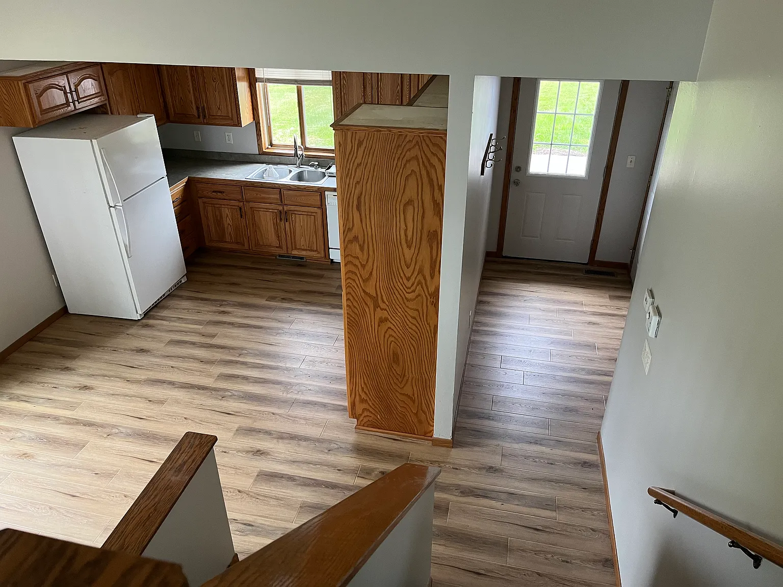3 bed, 1337 sqft, $2,295 — Photo 2