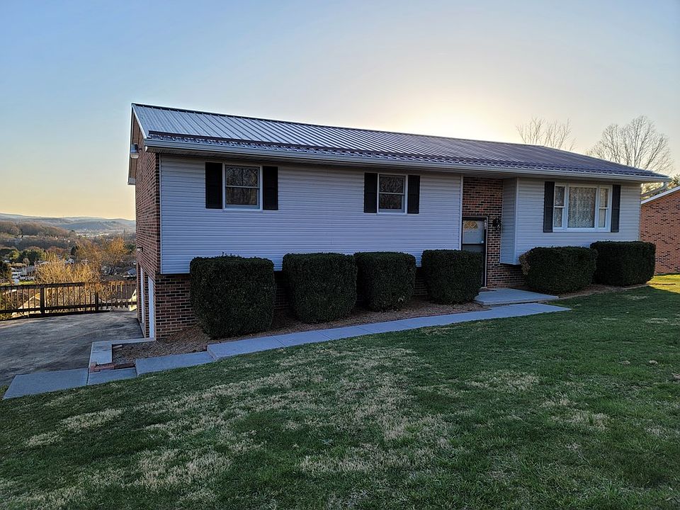 2nd image of 410 Old Pisgah Rd