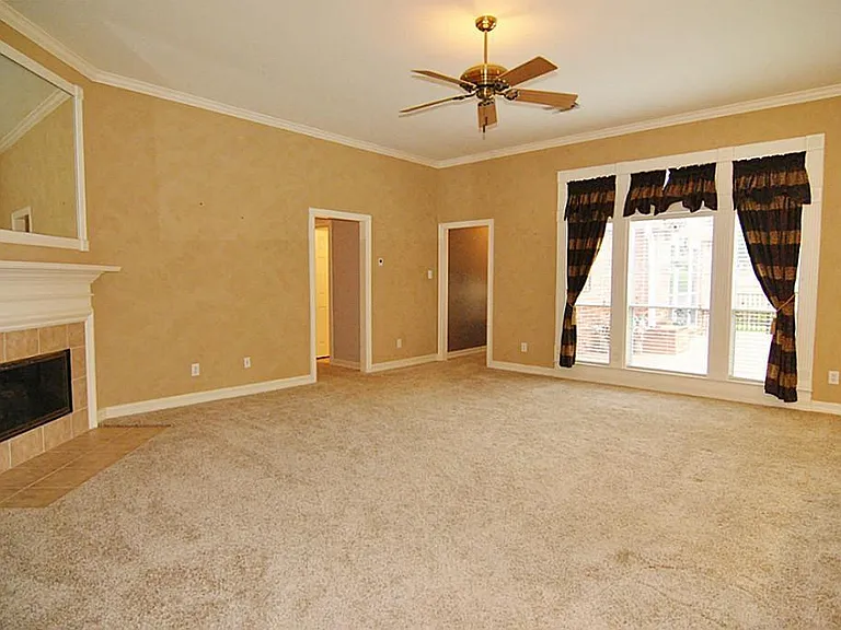 2627 Havencrest Dr — Photo 8