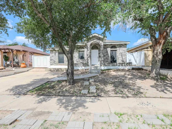 9616 Center Rd, Laredo, TX 78045