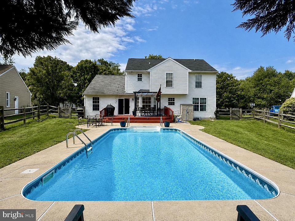 1st image of 503 David Dr