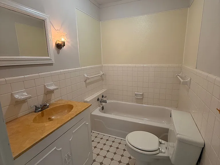 106 Mason St — Photo 13