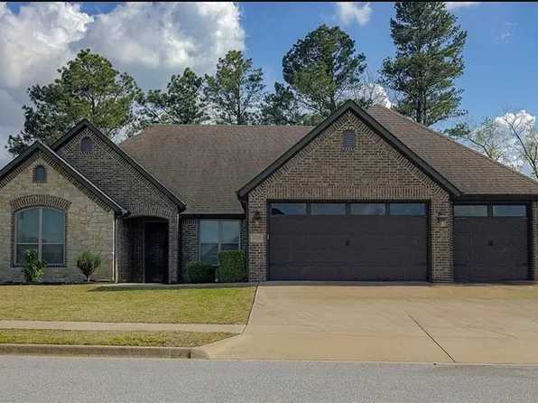 1730 Helen Ln, Bentonville, AR 72713