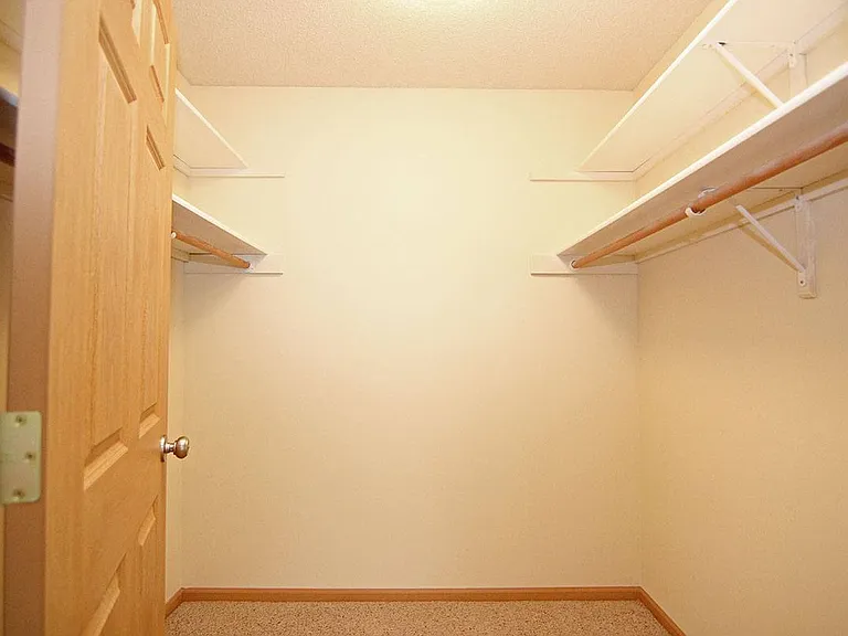 Pinebrook Apartments — Photo 92