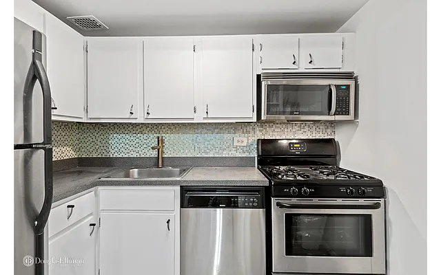 Sold by Douglas Elliman | media 5