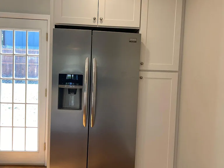 525 NE Broad St #B — Photo 3