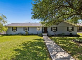 13936 Charcoal Ln, Farmers Branch, TX 75234