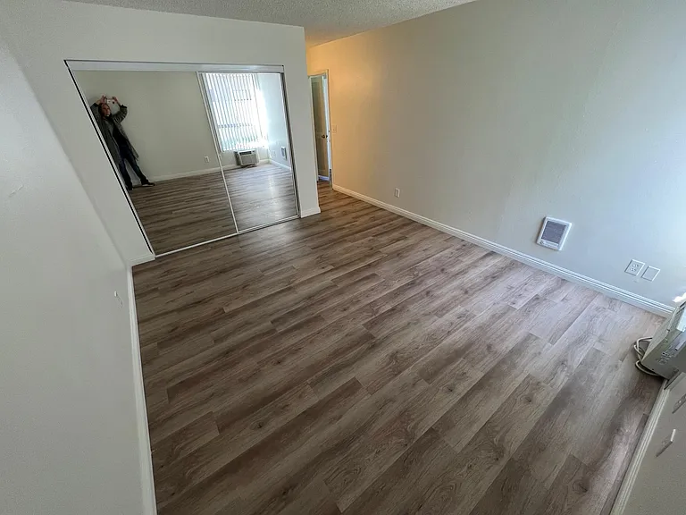 Beachwood Village Apartments — Photo 35