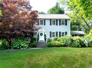 29 Raymond Rd, Sudbury, MA 01776