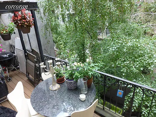 Rented by Corcoran | media 6