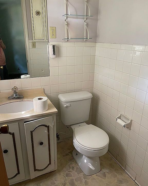2nd image of 1027 S 28th St