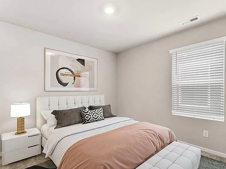 18729 Emmons Ct E — Photo 16