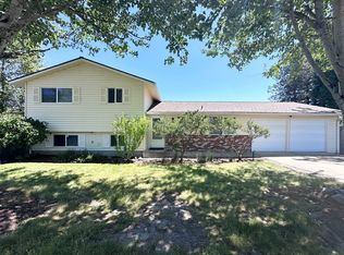 780 SE Paloma Ave, Gresham, OR 97080