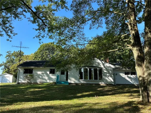 522 N Reynolds Rd, Greenville, PA 16125