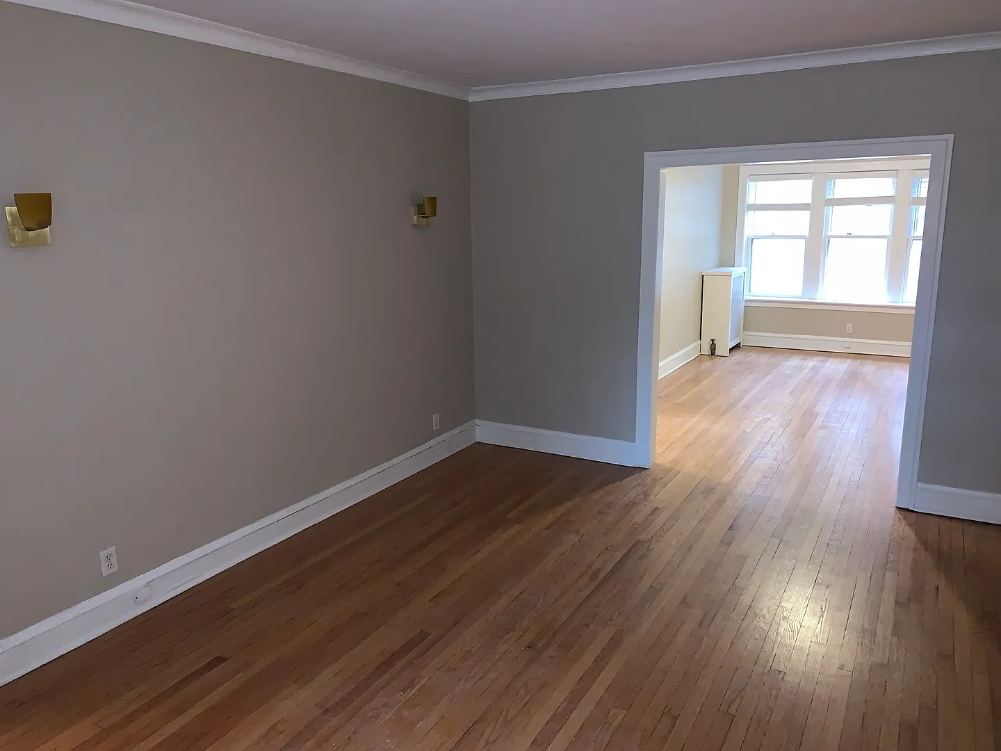 1 bed, 750 sqft, $1,900 — Photo 2
