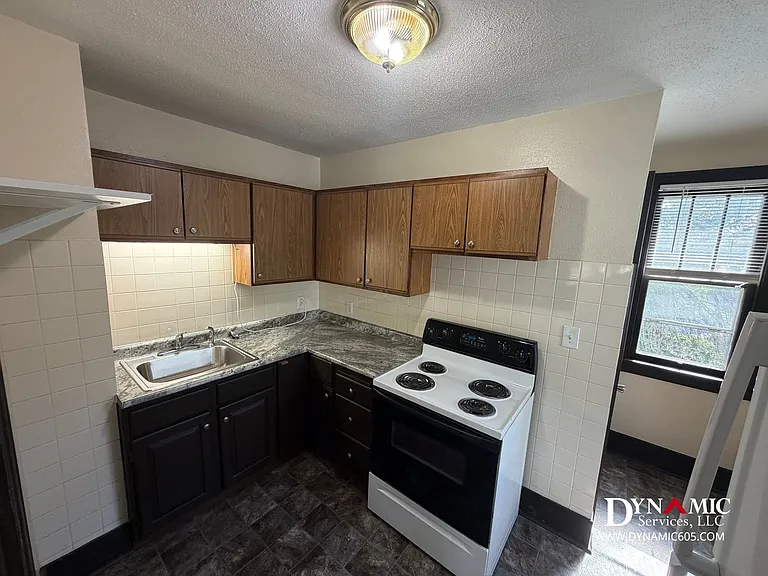 730 1/2 S Spring Ave — Photo 15