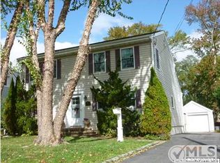 990 Ridge Ave, Wall Township, NJ 08736