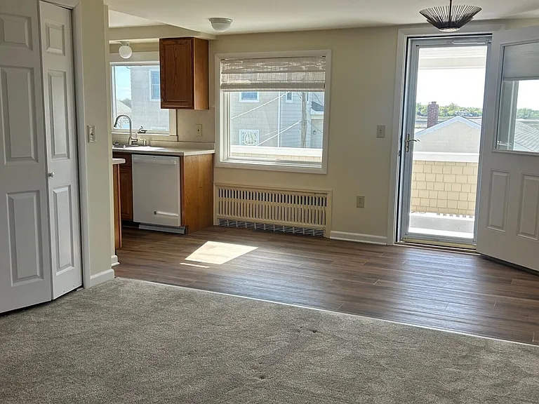 624 Ocean Ave #2 — Photo 9