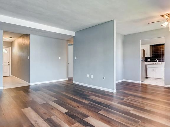 5th image of 802 Main St #9