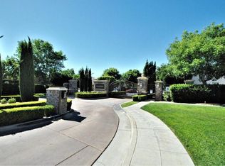 759 W Scandia Ln, Clovis, CA 93619