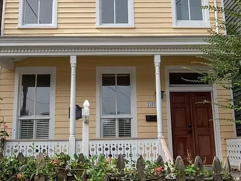 2107 E Marshall St — Photo 1