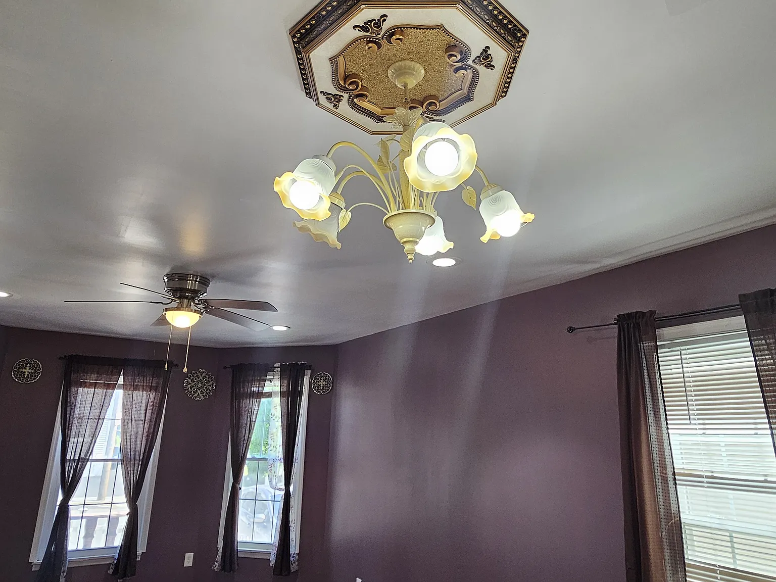 2 bed, 1000 sqft, $1,600 — Photo 3
