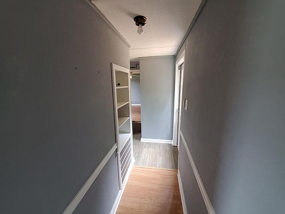 3rd image of 88 Green Meadows Dr