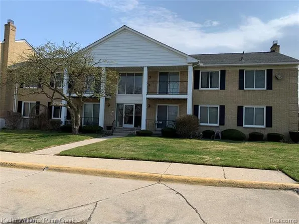 37095 Nottingham Dr #19, Sterling Heights, MI 48312