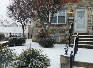 1841 Rhawn St, Philadelphia, PA 19111