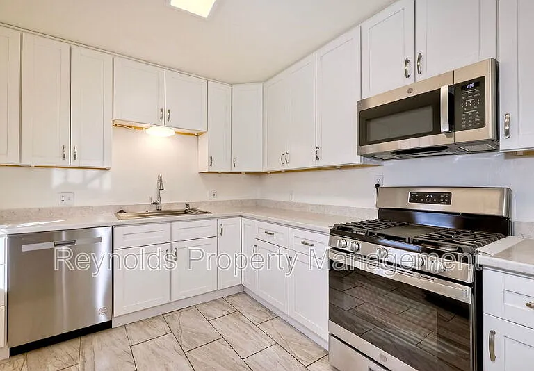 3341 Chamoune Ave — Photo 4