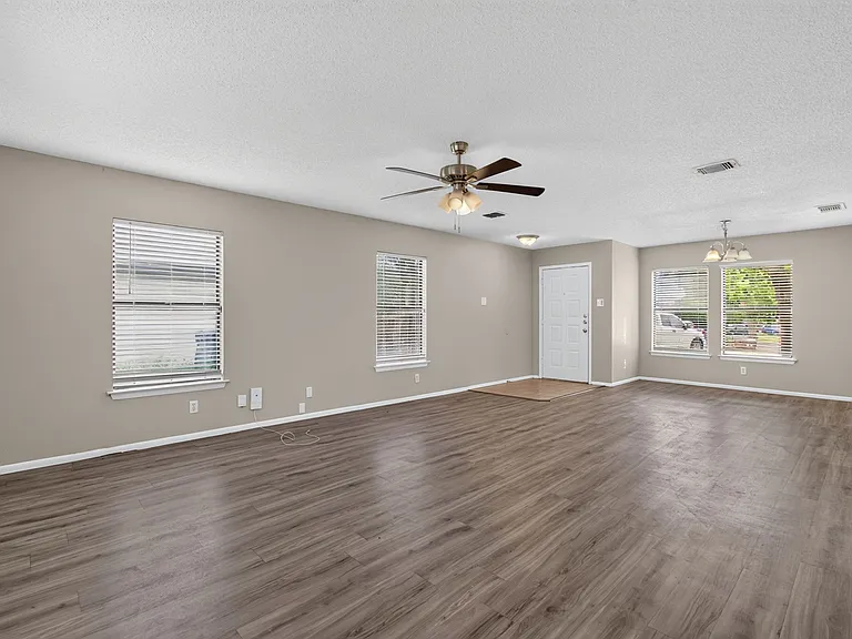 8211 Misty Cedar Dr — Photo 10