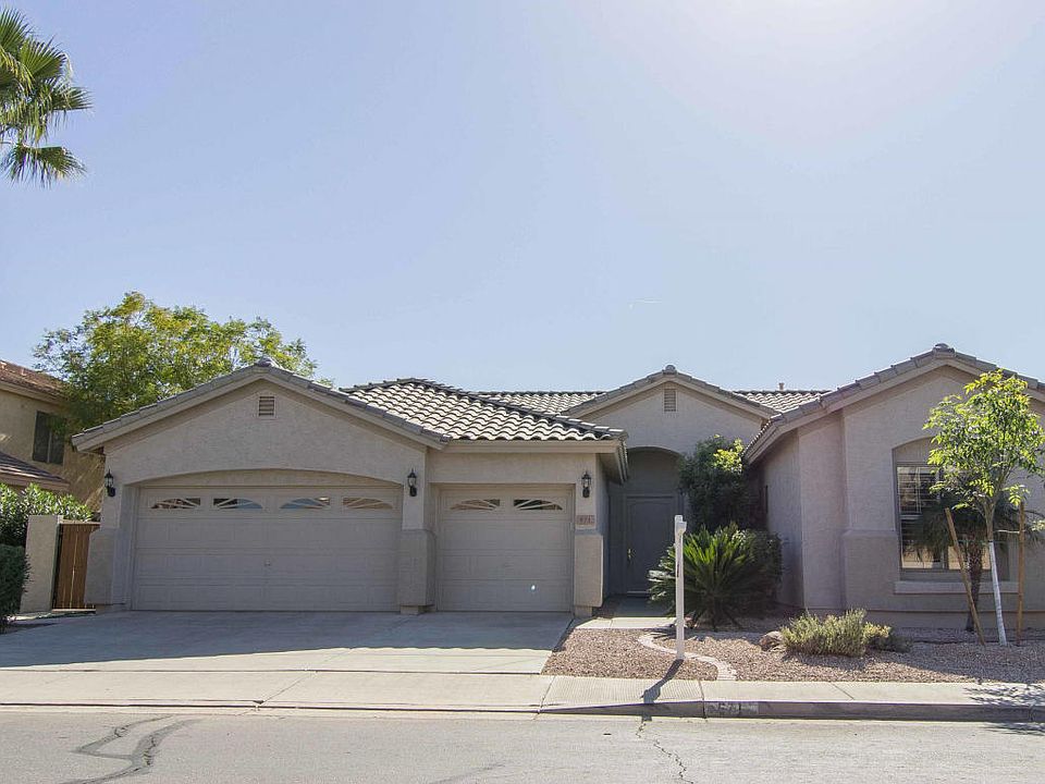 1st image of 671 W Oriole Way