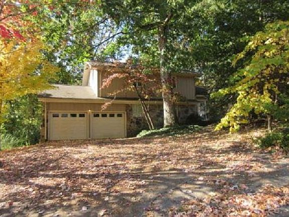 2nd image of 7212 Fairington Cir