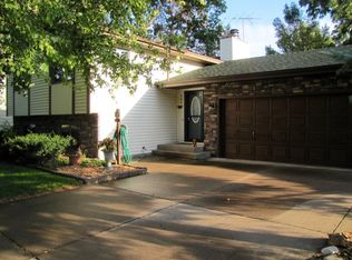 364 Flowerfield Rd, Circle Pines, MN 55014