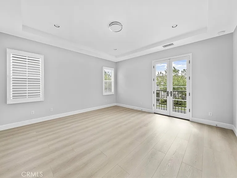 51 Peppermint — Photo 11