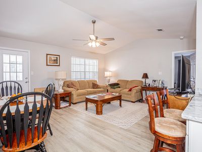 2244 Whispering Pines Blvd, Navarre, FL, 32566